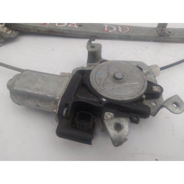 Máquina Vidro Dianteira Direita Nissan Tiida 2011 2012