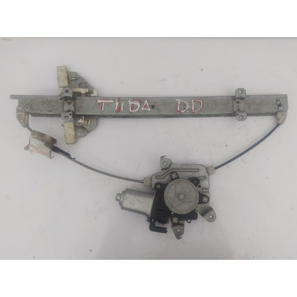 Máquina Vidro Dianteira Direita Nissan Tiida 2011 2012