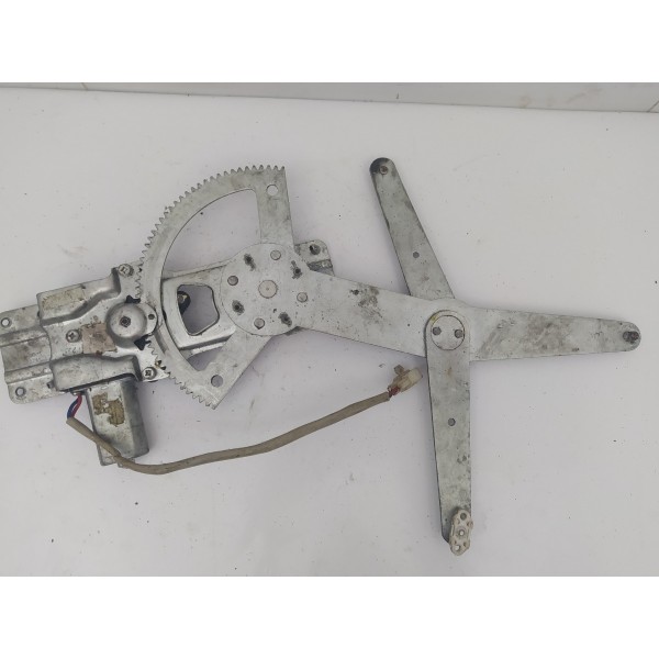 Máquina Vidro Dianteira Esquerda Chevrolet Corsa 2000 2001