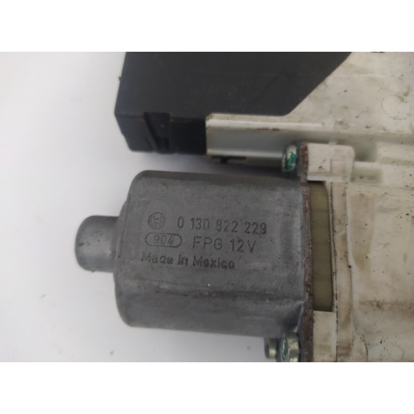 Máquina Vidro Dianteira Direita Volkswagen Jetta 2011 2012