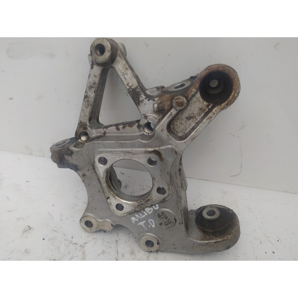 Montante Manga Eixo Traseiro Esquerdo Chevrolet Malibu 2012