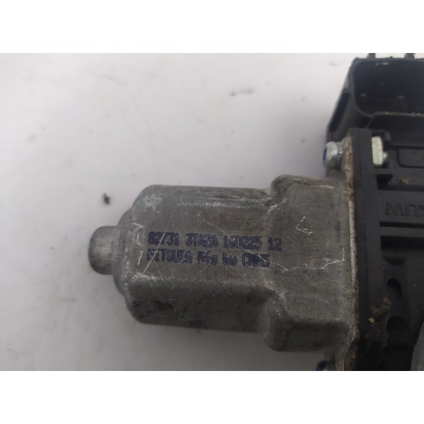 Máquina Vidro Traseira Esquerda Nissan Tiida 2008 2009