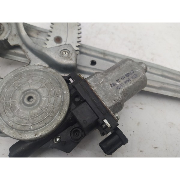 Máquina Vidro Traseira Direita Nissan Versa 2013 2014