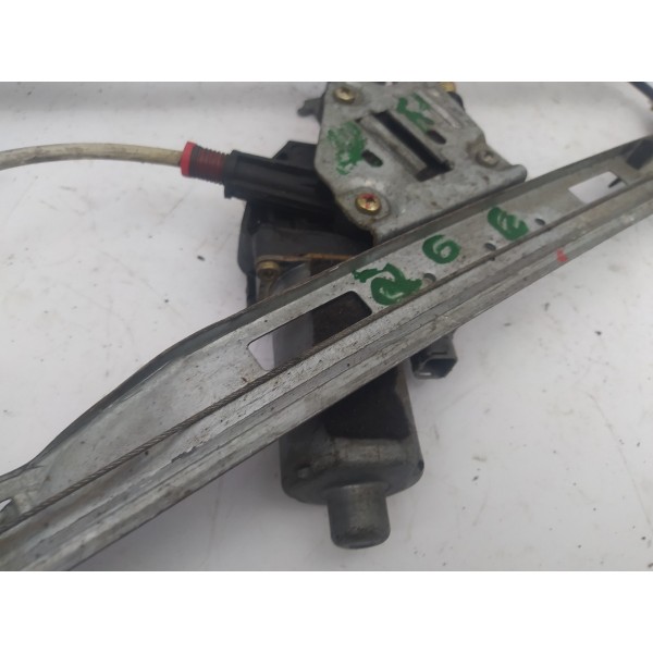 Máquina Vidro Dianteira Direita Peugeot 206 2008 2009 2010