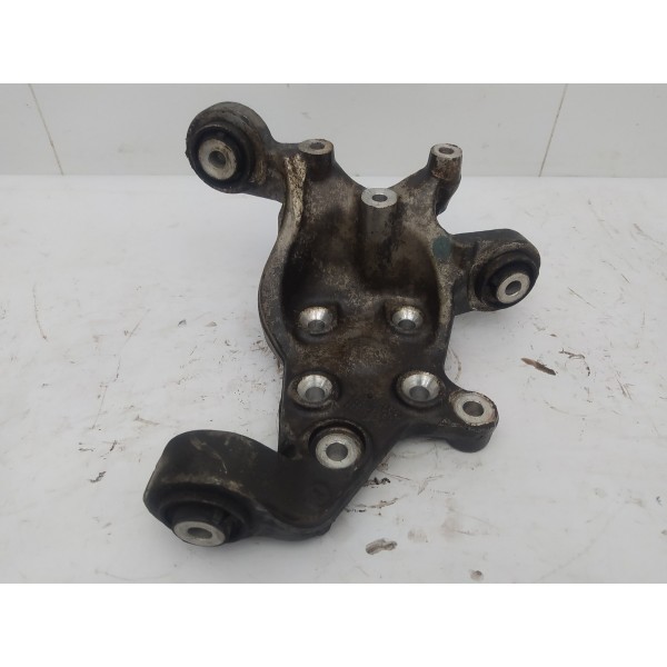 Montante Manga Eixo Traseiro Esquerdo Mercedes B200 2014