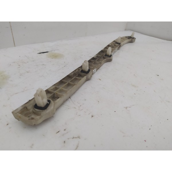 Guia Parachoque Traseiro Esquerdo Pajero Dakar 2013