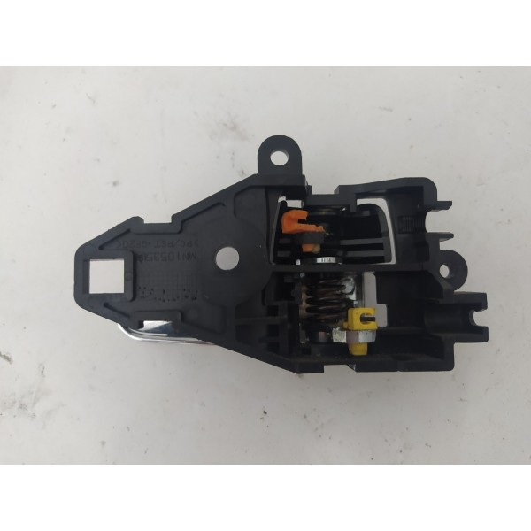 Maçaneta Interna Dianteira Esquerda Pajero Dakar 2013