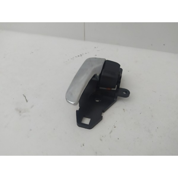 Maçaneta Interna Dianteira Esquerda Pajero Dakar 2013