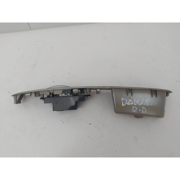 Botão Comando Vidro Dianteiro Direito Pajero Dakar 2013