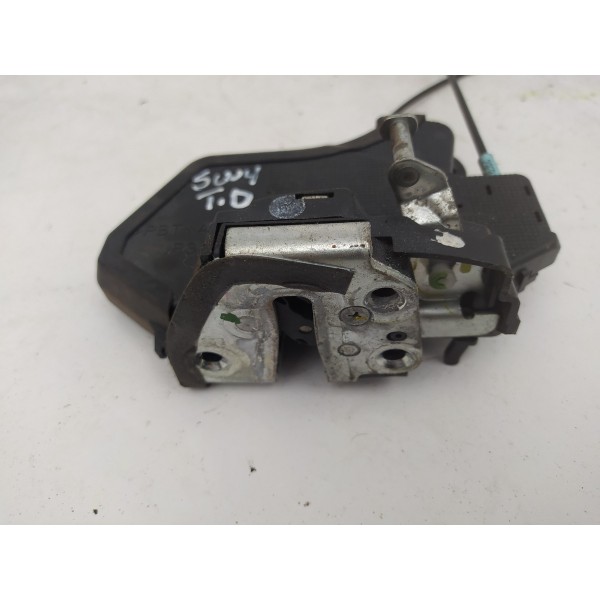 Fechadura Porta Traseira Direita Toyota Hilux Sw4 2013 2014