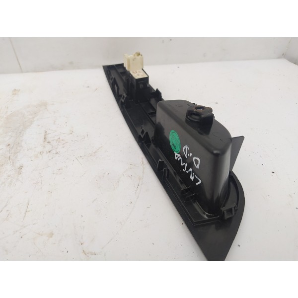 Botão Comando Vidro Dianteiro Direito Nissan Livina 2011