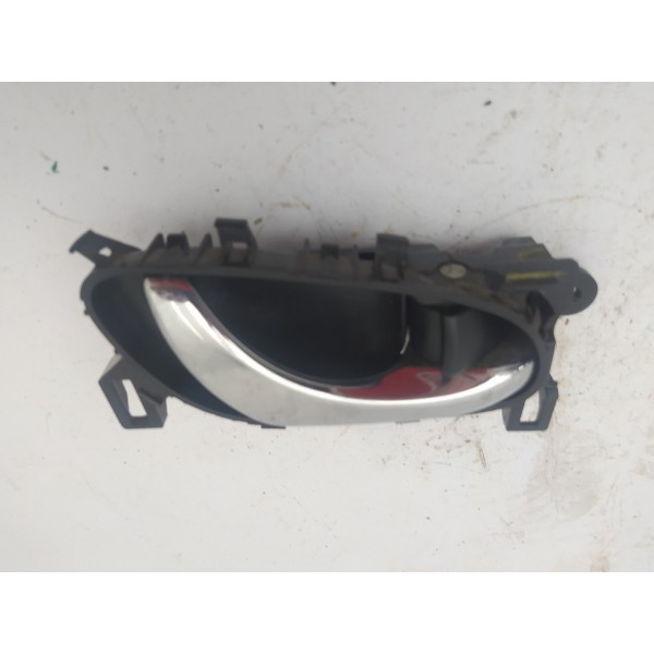 Maçaneta Interna Dianteira Direita Nissan Sentra 2015 2016