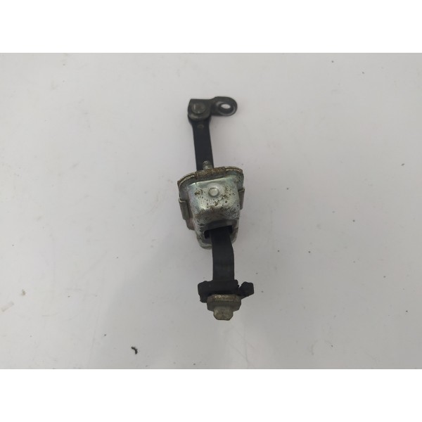 Limitador Porta Dianteira Direita Ssangyong Kyron 2010 2011