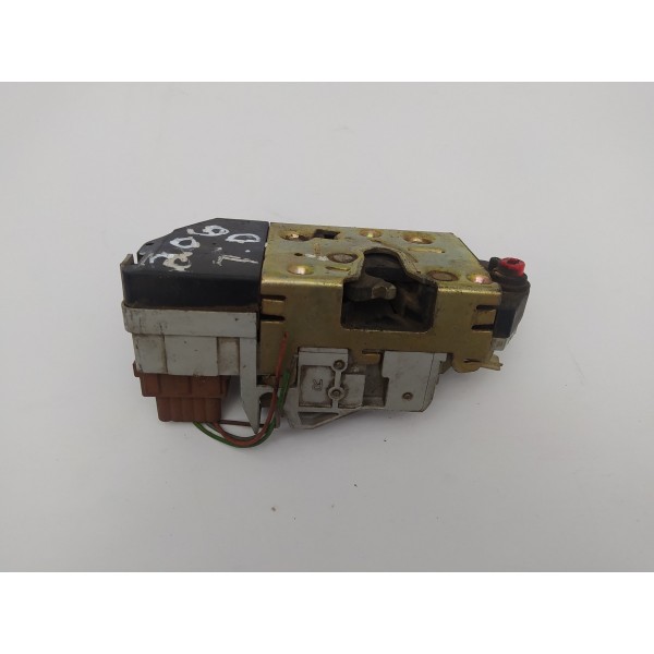 Fechadura Porta Traseira Direita Peugeot 206 207 2007 2008