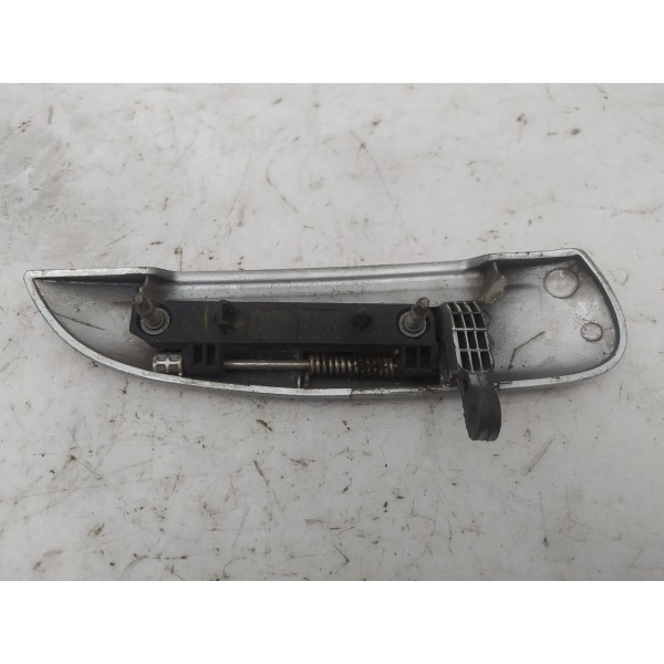Maçaneta Externa Traseira Esquerda Chevrolet Onix 2012 2013