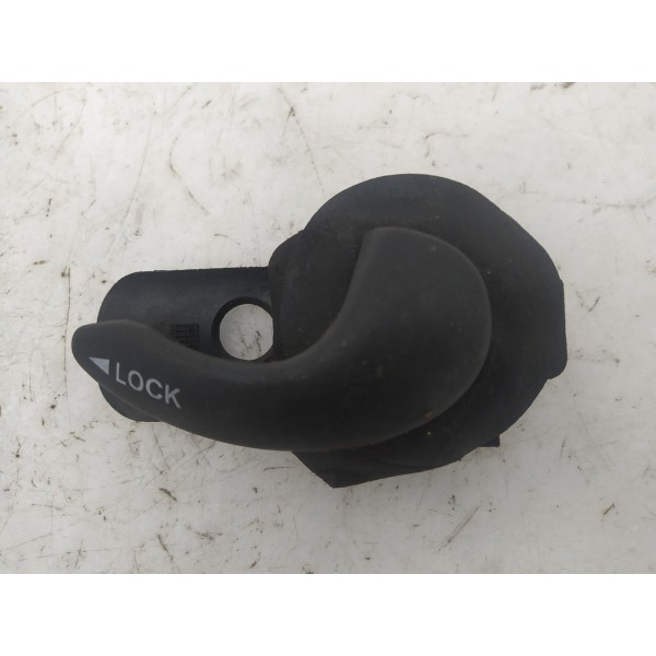 Maçaneta Interna Dianteira Direita Fiat Strada 2006 2007 08