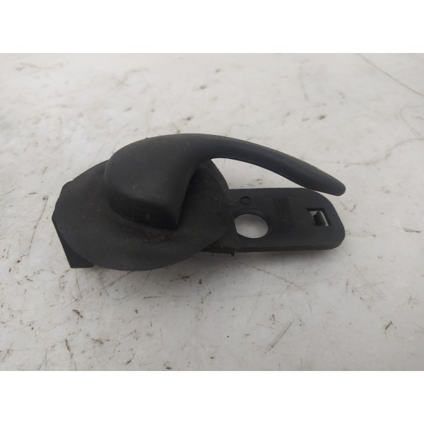 Maçaneta Interna Dianteira Direita Fiat Strada 2006 2007 08