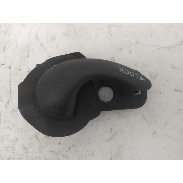 Maçaneta Interna Dianteira Direita Fiat Strada 2006 2007 08