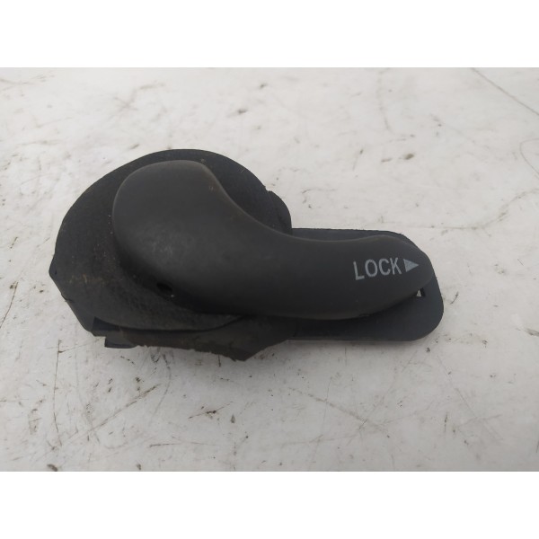 Maçaneta Interna Dianteira Esquerda Fiat Strada 2006 2007 08