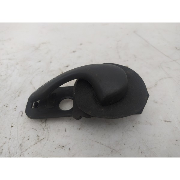 Maçaneta Interna Dianteira Esquerda Fiat Strada 2006 2007 08