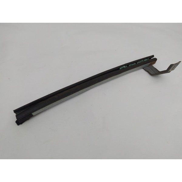 Guia Vidro Porta Traseira Direita Nissan Livina 2011 2012