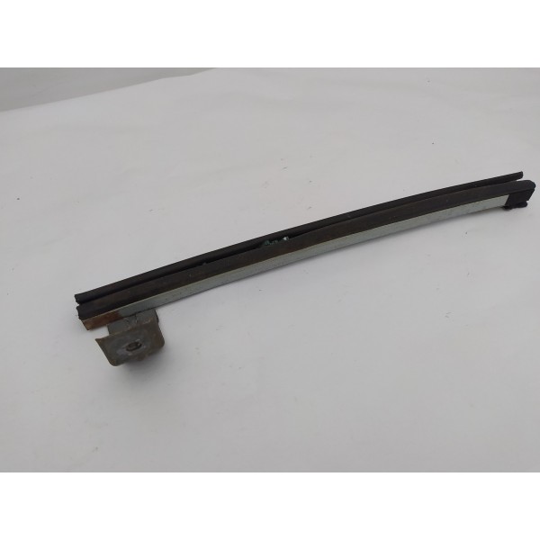 Guia Vidro Porta Traseira Esquerda Nissan Livina 2011 2012