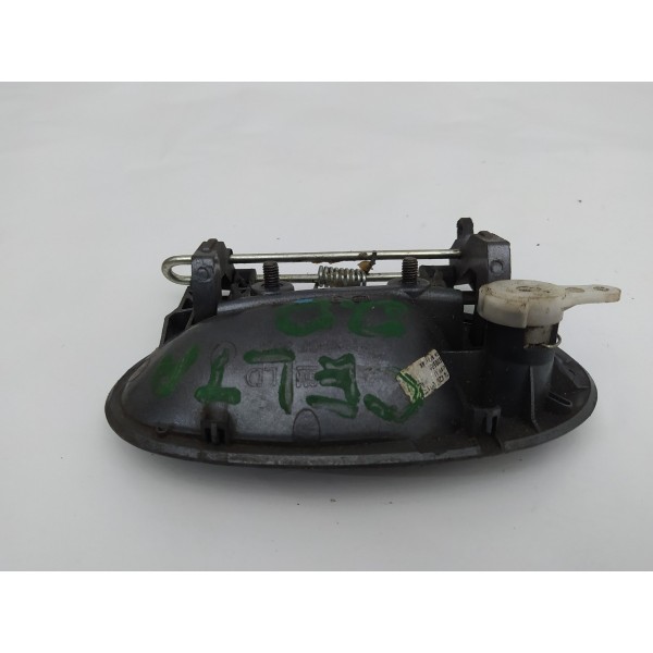 Maçaneta Externa Dianteira Direita Chevrolet Celta 2012 2013