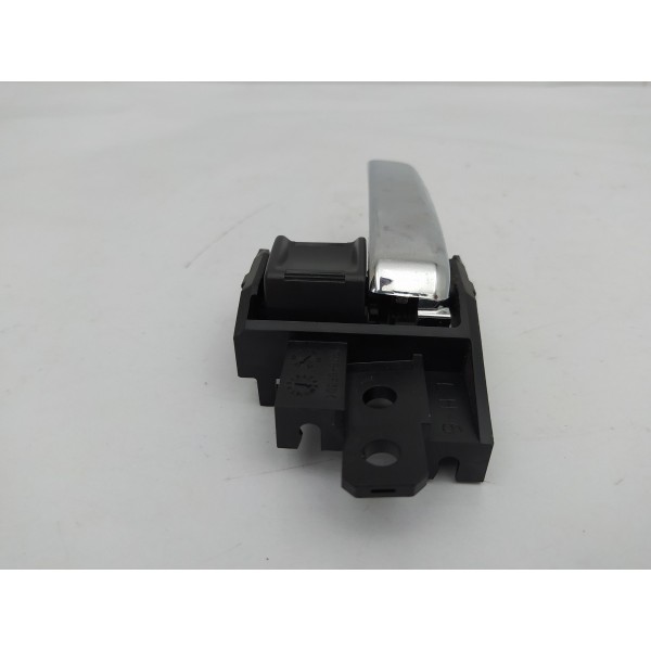 Maçaneta Interna Dianteira Esquerda Eclipse Cross 2020 2021