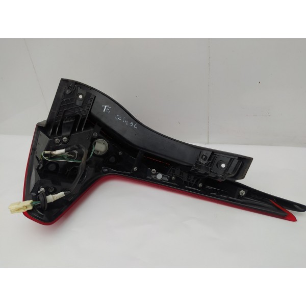 Lanterna Traseira Esquerda Mitsubishi Eclipse Cross 2020 21