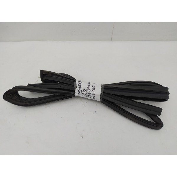 Borracha Pingadeira Traseira Esquerda Eclipse Cross 2020 21