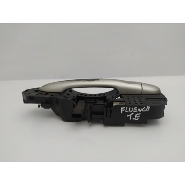 Maçaneta Externa Traseira Esquerda Fluence 2013 2014 Detalhe