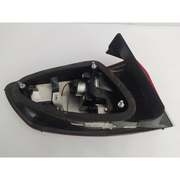 Lanterna Traseira Direita Fiat Palio Weekend 2012 2013 2014