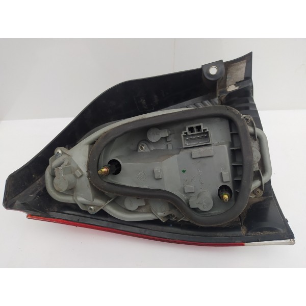 Lanterna Traseira Direita Palio Celebration 2005 06 Detalhe