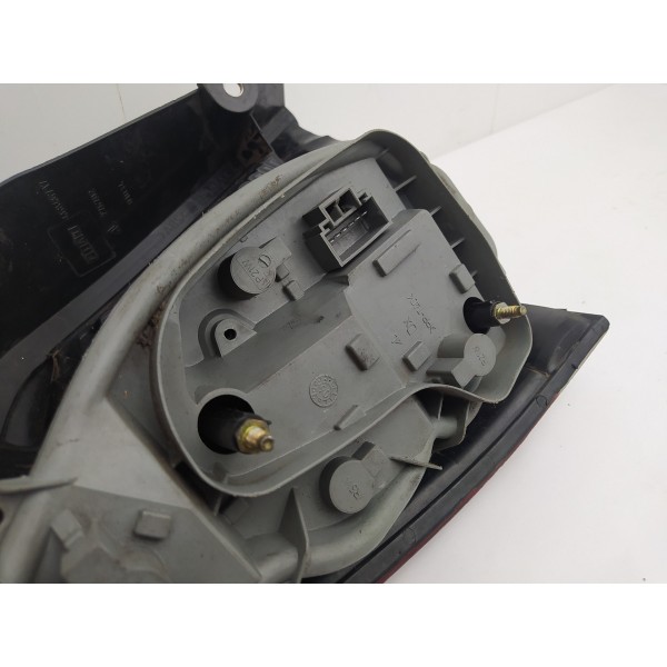 Lanterna Traseira Direita Palio Celebration 2005 06 Detalhe