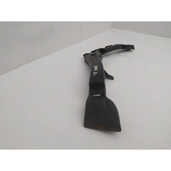 Guia Parachoque Traseiro Esquerdo Peugeot 3008 2011 2012