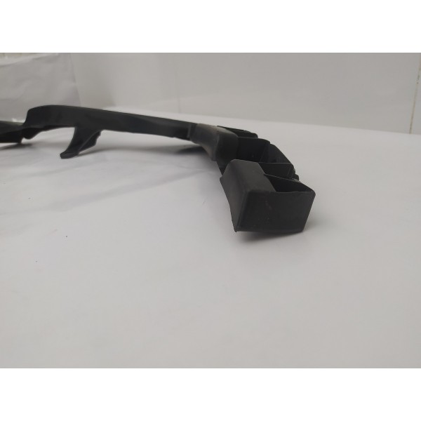 Guia Parachoque Traseiro Esquerdo Peugeot 3008 2011 2012