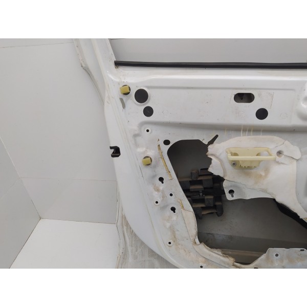 Porta Dianteira Esquerda Peugeot 3008 2011 2012 2013 Detalhe