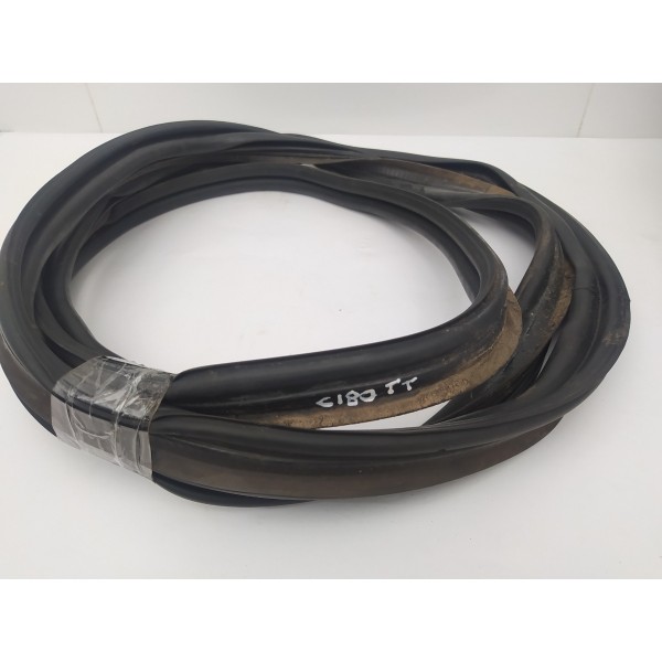 Borracha Tampa Traseira Mercedes Benz C180 2016