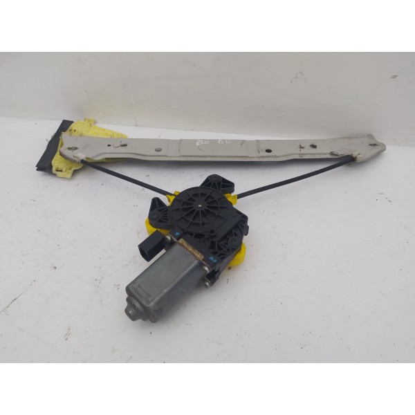 Máquina Vidro Dianteira Direita Volkswagen Saveiro Gol G6