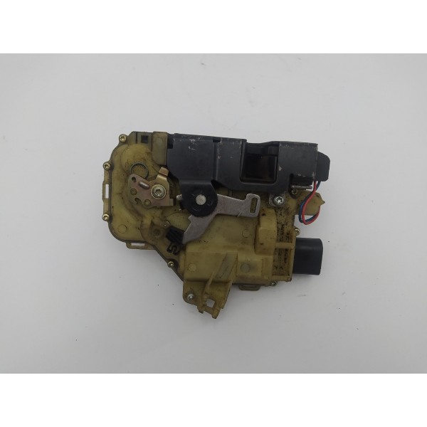 Fechadura Porta Dianteira Direita Volkswagen Golf Bora 2010