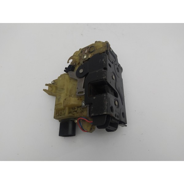 Fechadura Porta Dianteira Direita Volkswagen Golf Bora 2010