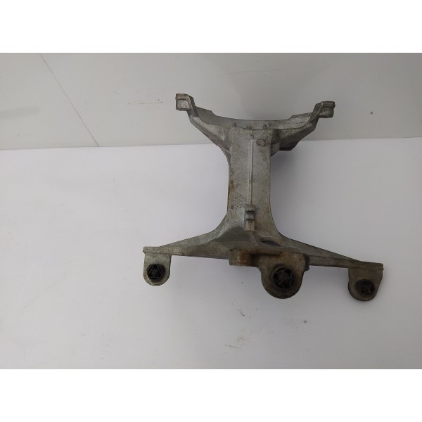 Suporte Intercooler Mercedes Benz C180 2016 A2740980939