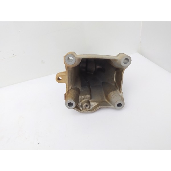 Suporte Coxim Esquerdo Motor Mercedes Benz C180 2016