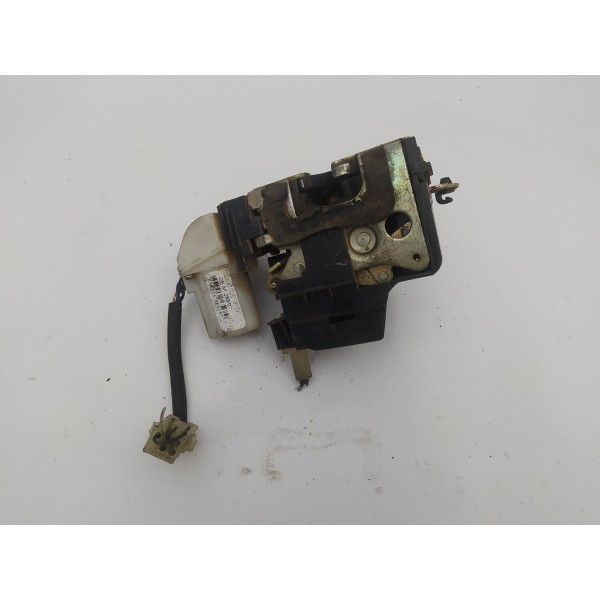 Fechadura Porta Dianteira Esquerda Fiat Strada 2005 2006 07