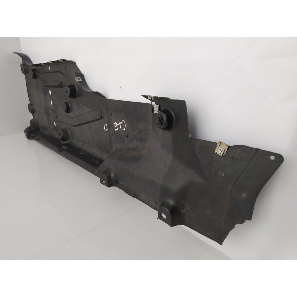 Protetor Assoalho Direito Mercedes Benz Gle 43 2019 Detalhe