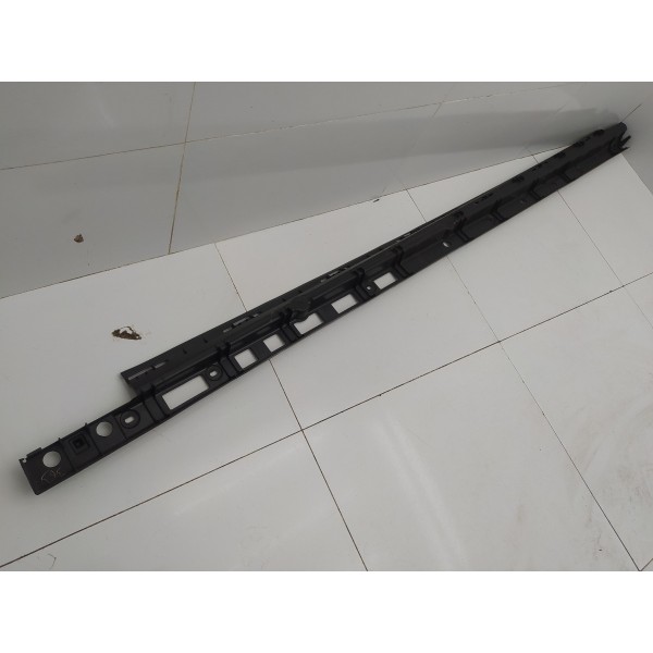 Guia Suporte Spoiler Lateral Mercedes Benz Gle 43 Amg 2019