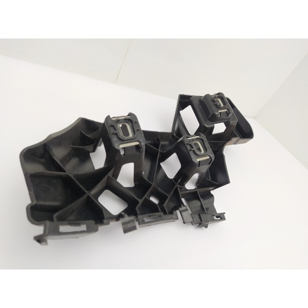 Guia Parachoque Traseiro Esquerdo Mercedes Benz Gle 43 2019