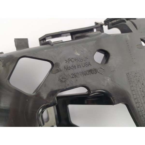 Guia Parachoque Traseiro Esquerdo Mercedes Benz Gle 43 2019