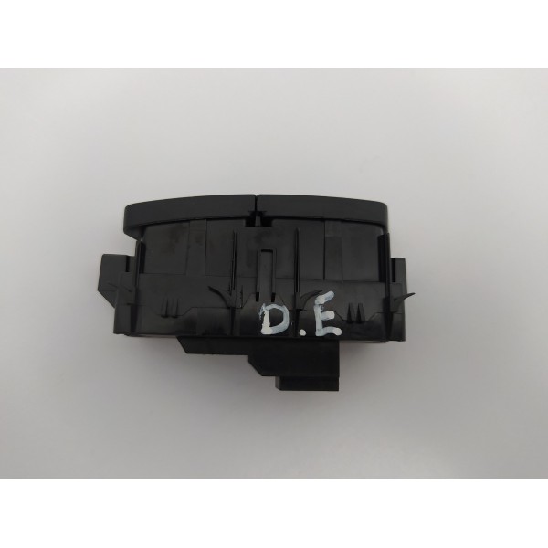 Botão Trava Porta Dianteira Esquerda Mercedes Gle 43 2019