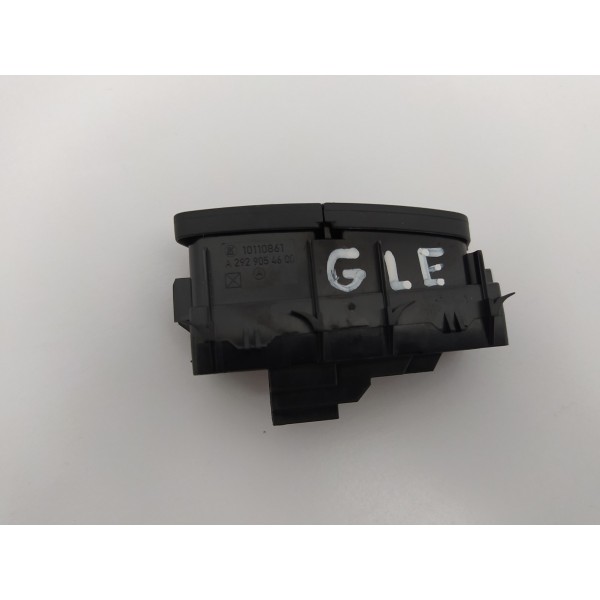 Botão Trava Porta Dianteira Esquerda Mercedes Gle 43 2019